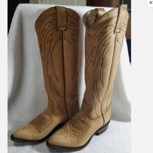 $399 Frye Billy Tall Pull On Tan Leather Embroidered Tonal Stitch Cowboy Boots